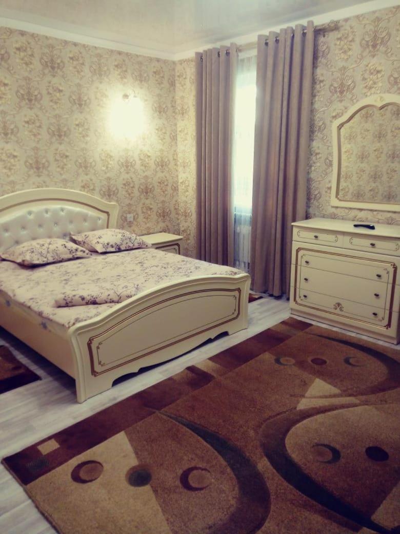 Askar Hotel Simkent Buitenkant foto
